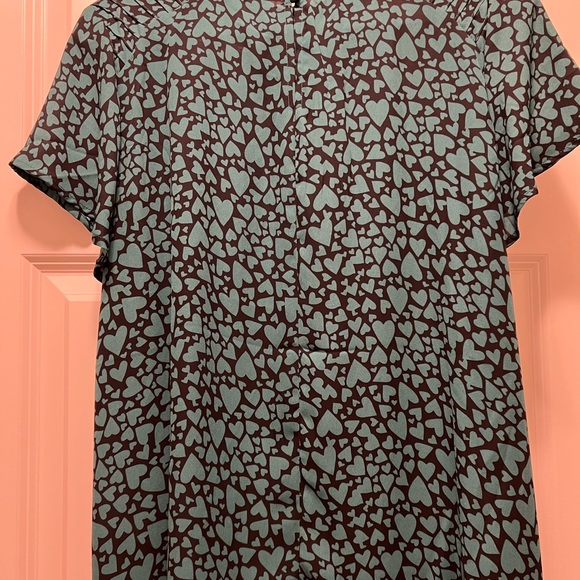 NWT Torrid short sleeve georgette green heart top - Picture 3 of 7